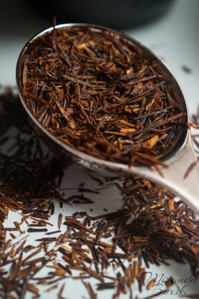 A scoop of rooibos tea